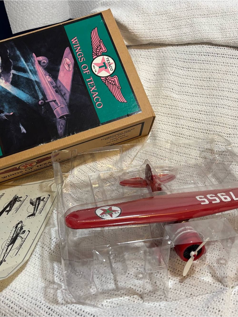 1993 Ertl Wings of Texaco #1 1929 Lockheed Air Express Airplane Coin Bank